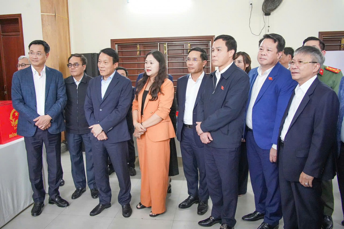 Bộ trưởng Bộ Công an kiểm tra công tác chuẩn bị bầu cử tại Đà Nẵng