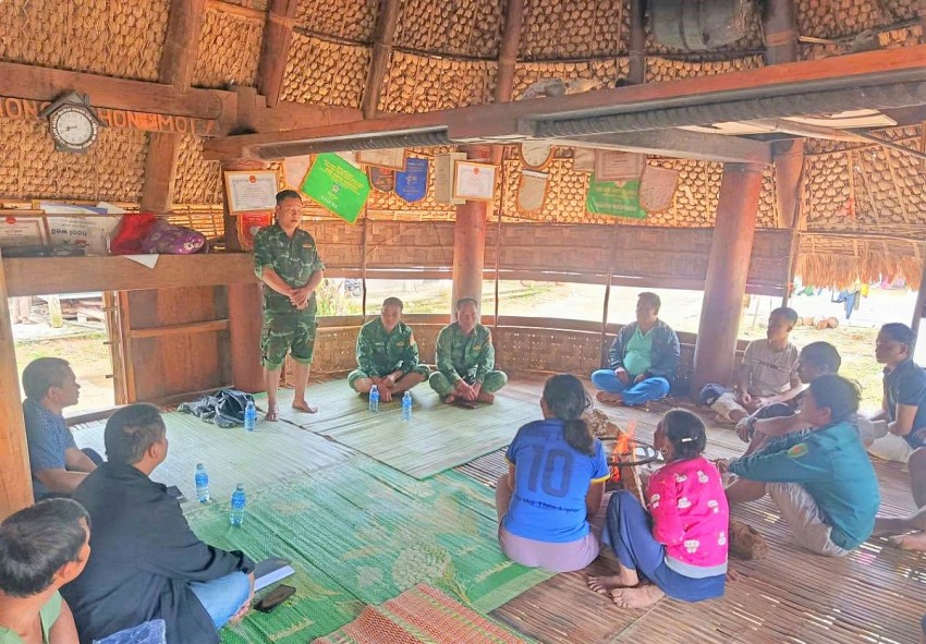 Dân vận khéo giữa đại ngàn phía Tây Đà Nẵng - Bài 2: Những bước chân “ba bám”!