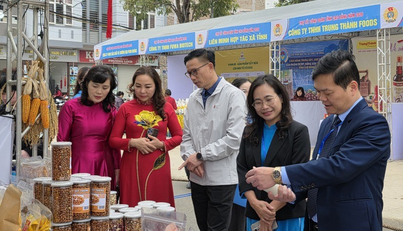 Cao Bằng: Tổ chức Chợ Tết Công đoàn - Xuân Bính Ngọ 2026