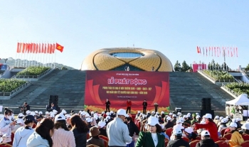 Lâm Đồng: Phát động phong trào trồng cây xanh, trồng hoa và thi đua vì môi trường