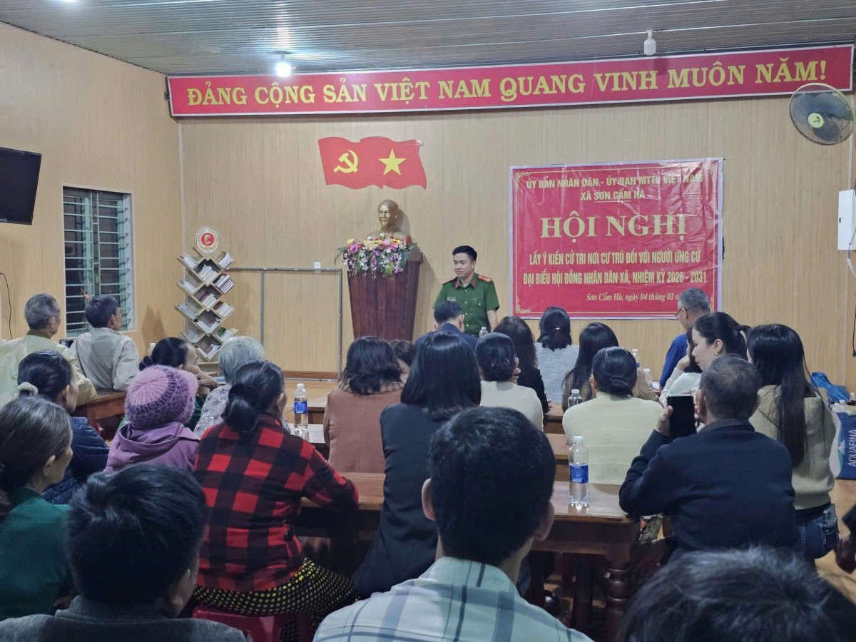 Toàn cảnh hội nghị.