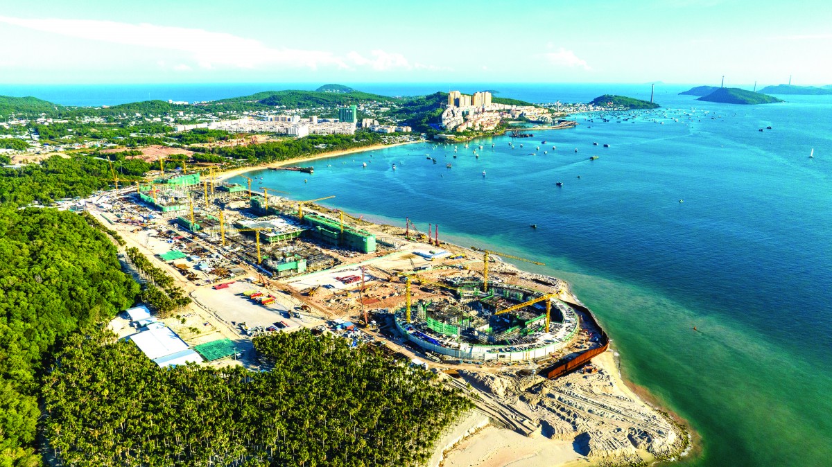 Thi công thần tốc giữa đảo Ngọc: Siêu tổ hợp APEC Phú Quốc dần thành hình