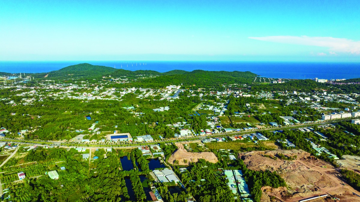 Thi công thần tốc giữa đảo Ngọc: Siêu tổ hợp APEC Phú Quốc dần thành hình