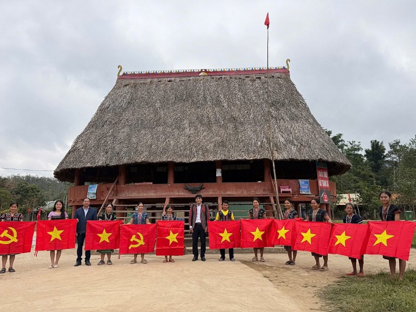 Dân vận khéo giữa đại ngàn phía Tây Đà Nẵng - Bài cuối: “Tấm áo giáp” nơi biên cương