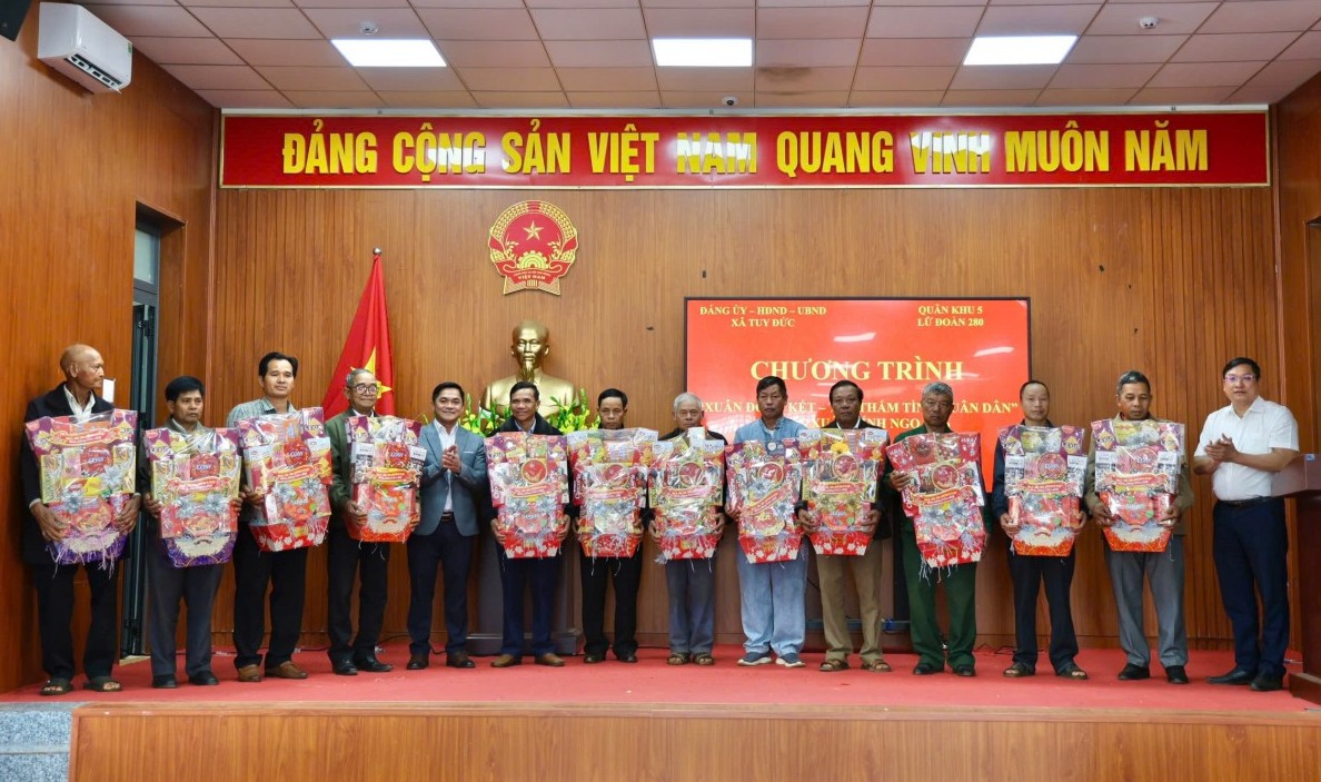 Lâm Đồng: Xã Tuy Đức gặp mặt người có uy tín, lực lượng cốt cán trong vùng đồng bào DTTS