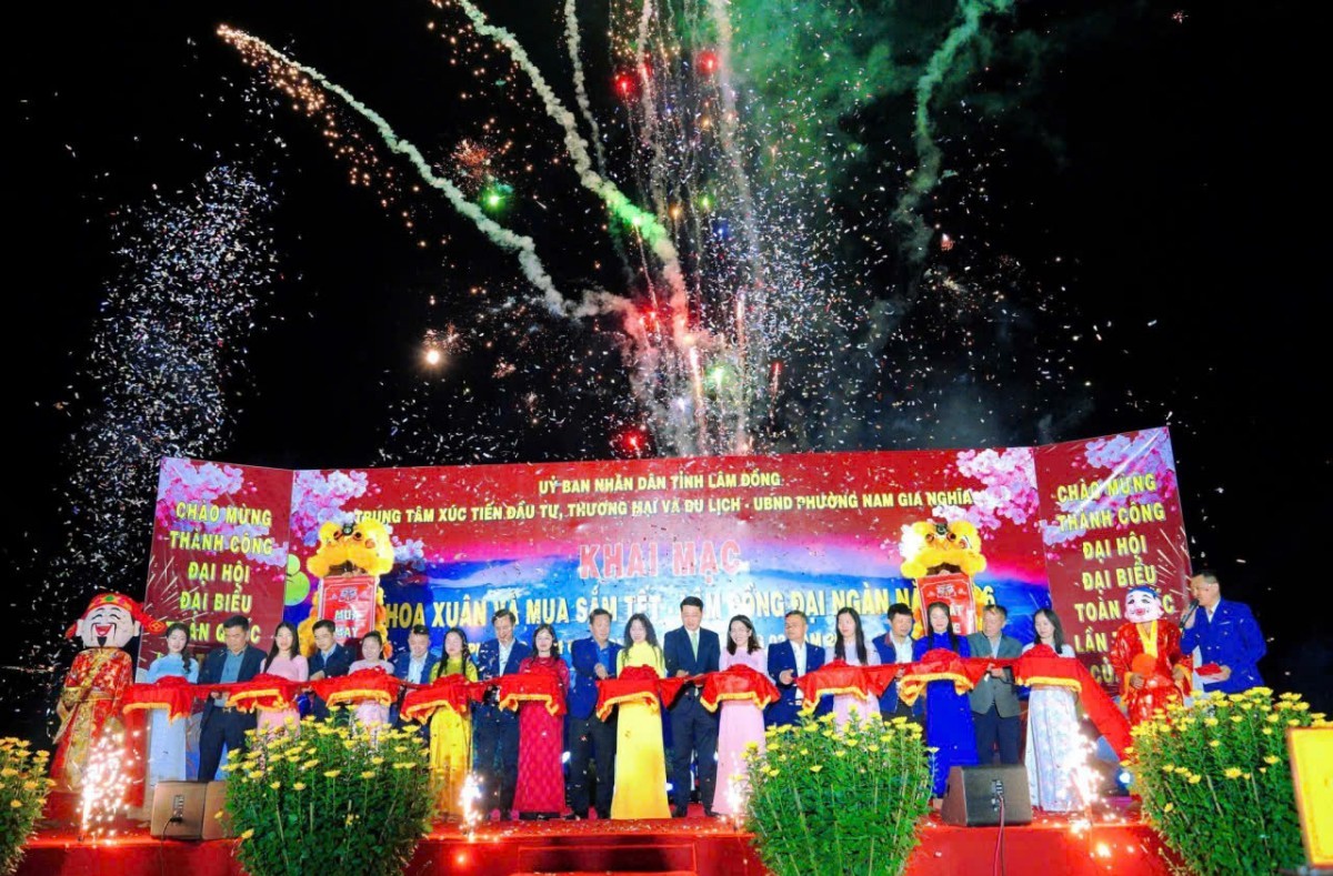 Khai mạc Chợ hoa xuân và mua sắm Tết “Lâm Đồng đại ngàn” 2026