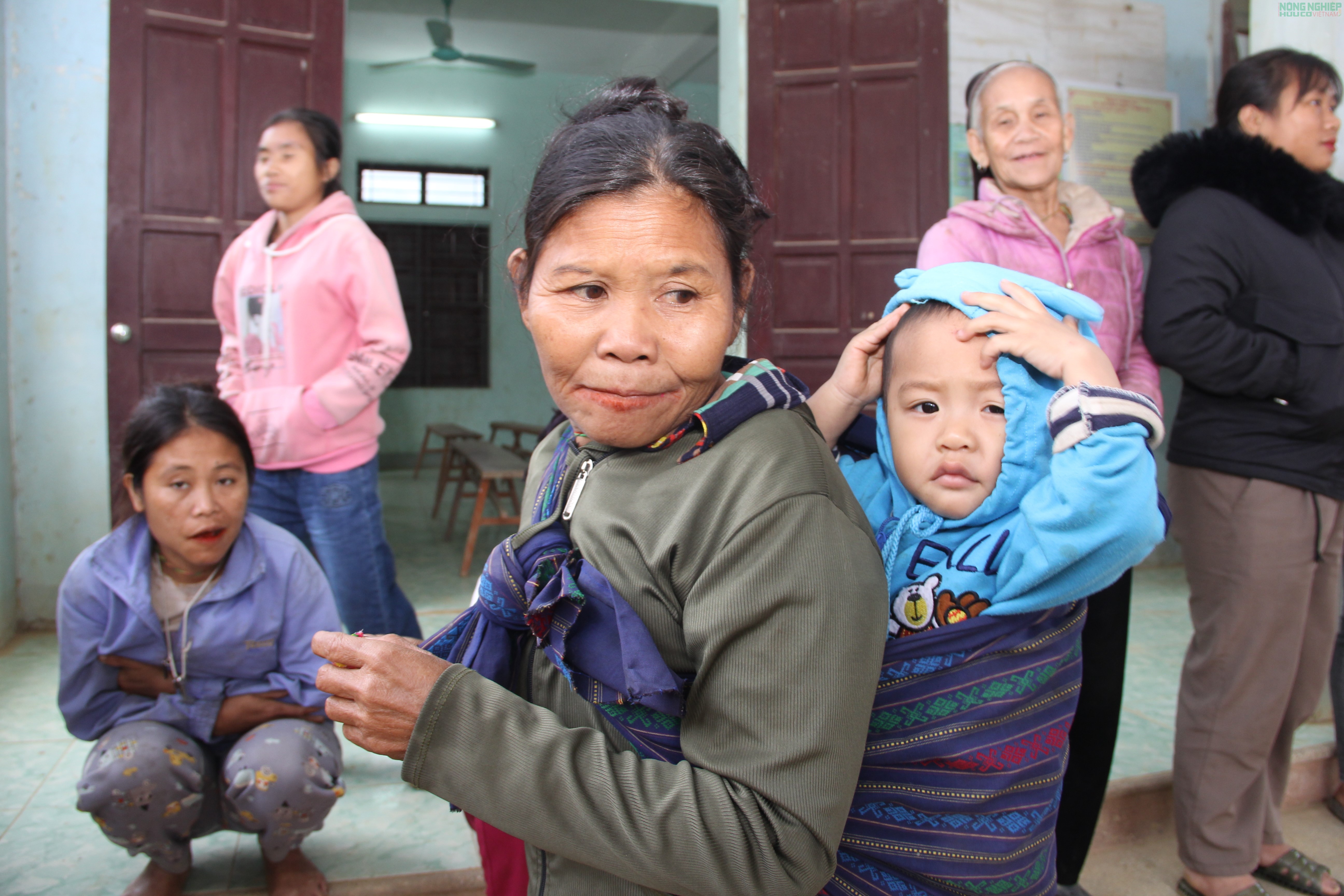 Hàng trăm suất quà Tết gửi gắm yêu thương đến với bà con Đan Lai, xứ Nghệ