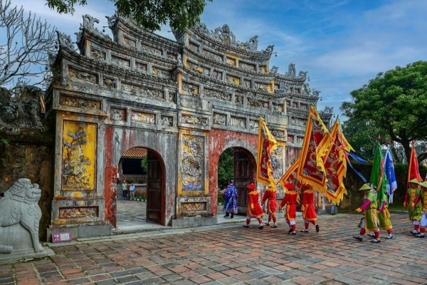 tet hue cung di san bao ton phat huy cac gia tri di san van hoa cung dinh hue
