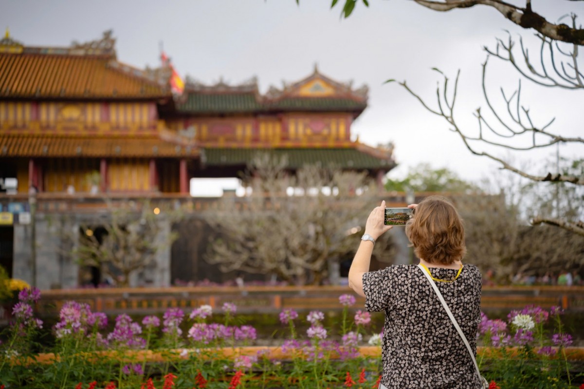 Đại Nội Huế: Mùng 1 Tết Bính Ngọ 2026 nhộn nhịp du khách trong nước và quốc tế