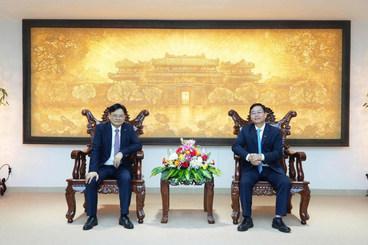 Lãnh đạo Bộ Công an, Thành uỷ Huế thăm và chúc Tết Công an Tp. Huế