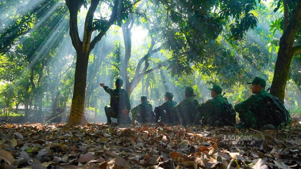 Vui xuân nhớ những người canh giữ biên cương, hải đảo