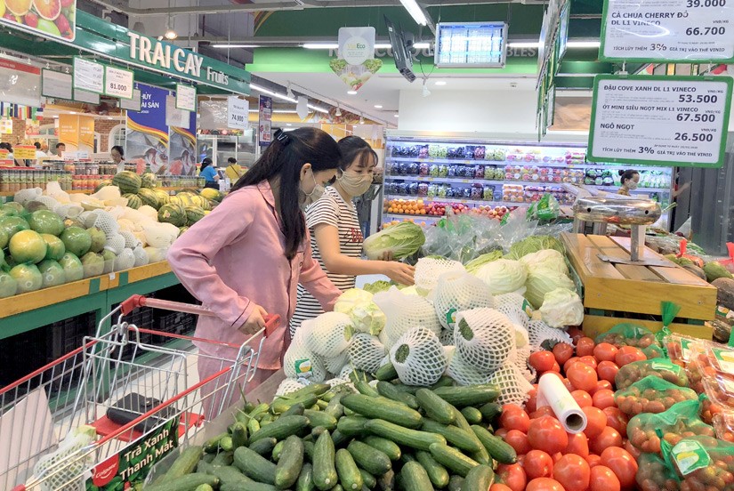 Thị trường hàng hóa dần sôi động trở lại, giá cả ổn định trong những ngày đầu năm