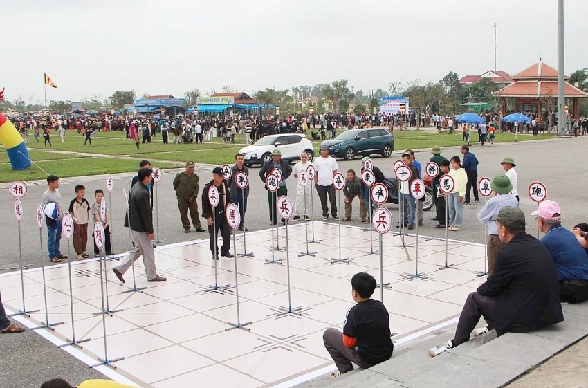 Hà Tĩnh: Rộn ràng khai hội chùa Hương Tích