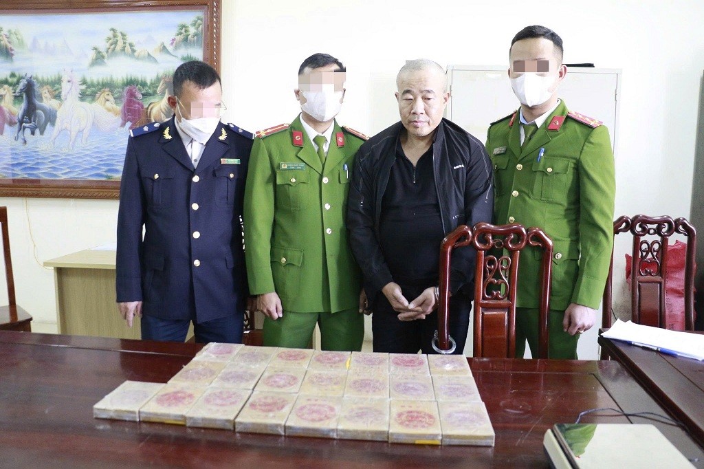 Triệt xóa đường dây mua bán trái phép chất ma túy, thu giữ 22 bánh hêrôin