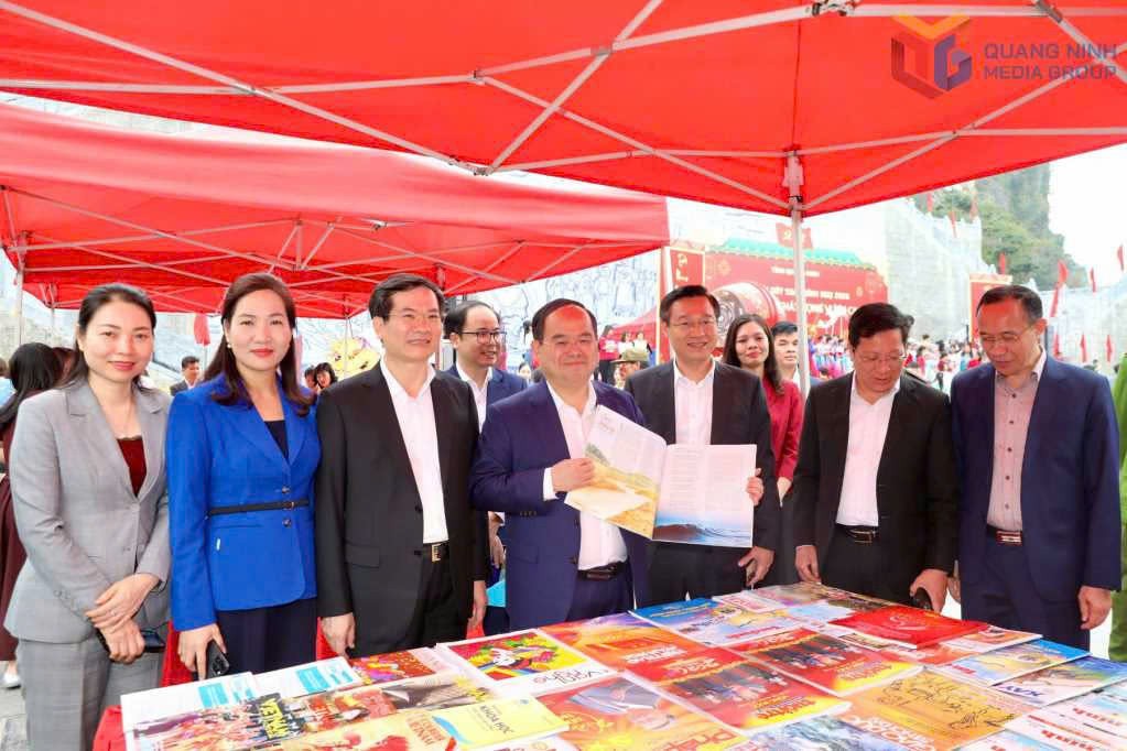 Quảng Ninh mở hội Khai bút đầu năm 2026: Khơi nguồn tri thức, lan tỏa động lực phát triển