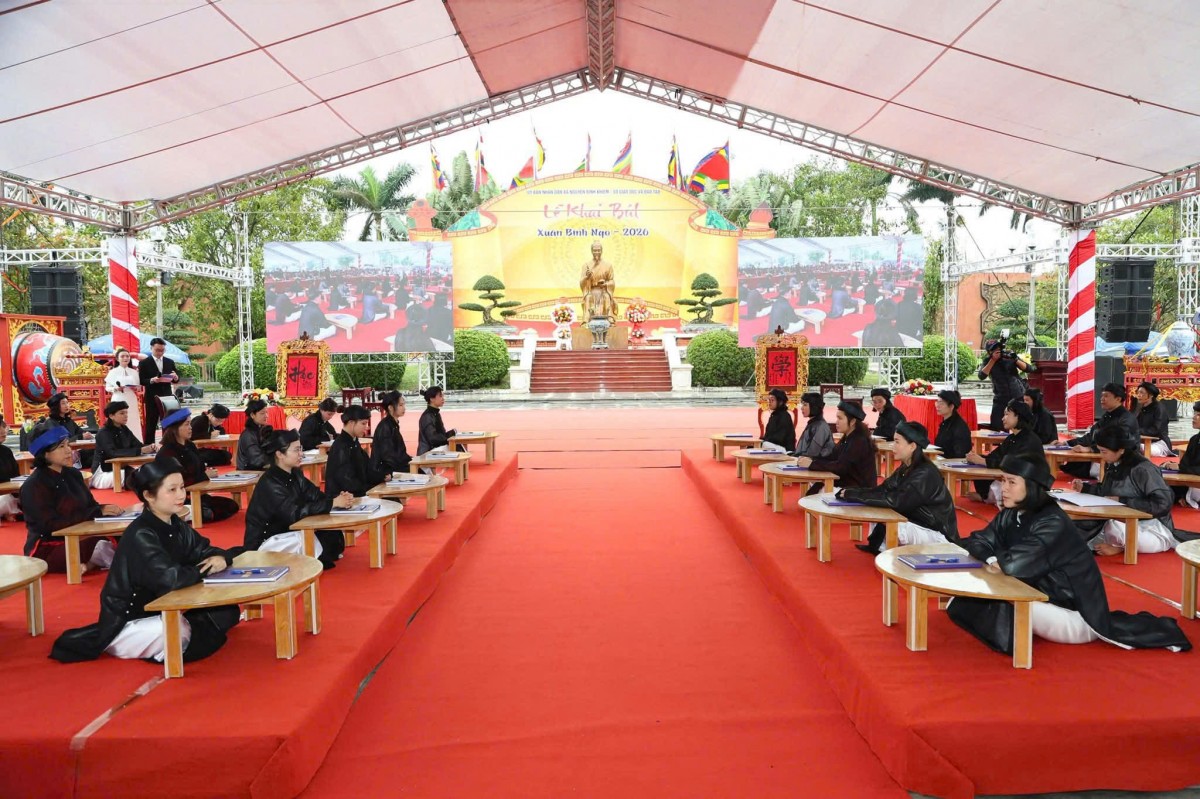 Khai bút Xuân Bính Ngọ 2026: Hành trình về miền di sản và đạo học của đất Cảng