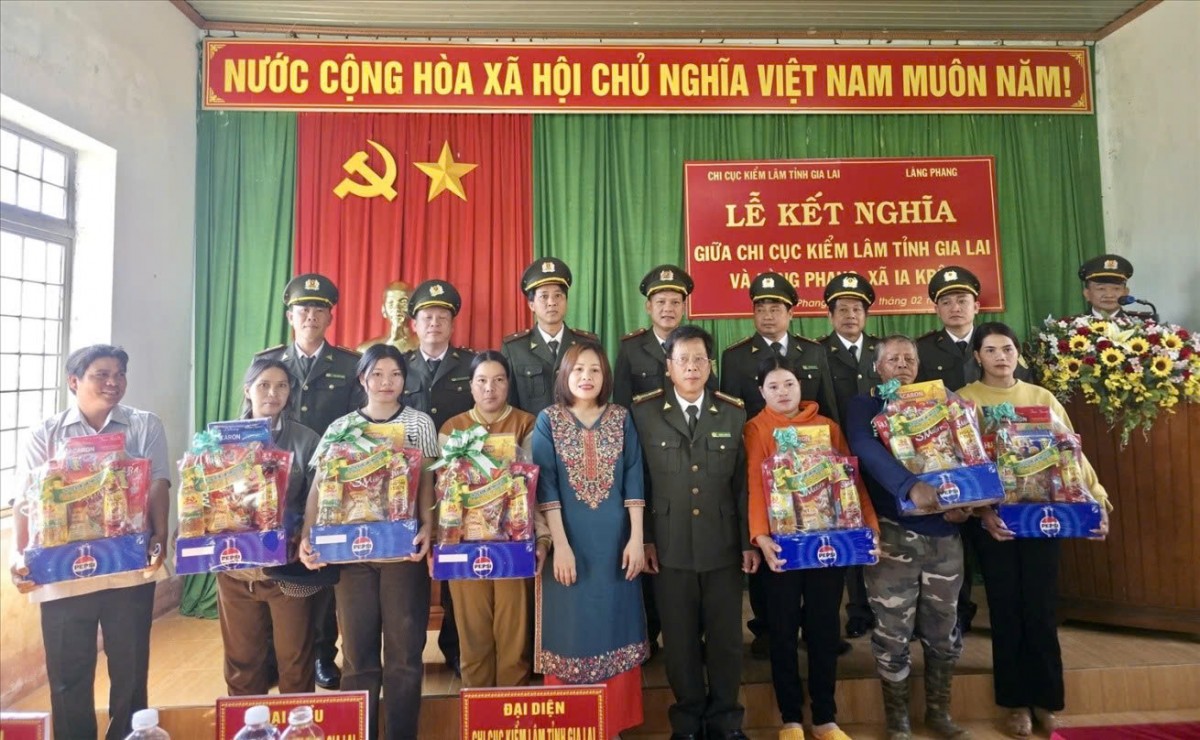Kiểm lâm Gia Lai kết nghĩa với làng Phang: Hành trình đồng hành và sẻ chia vì cộng đồng