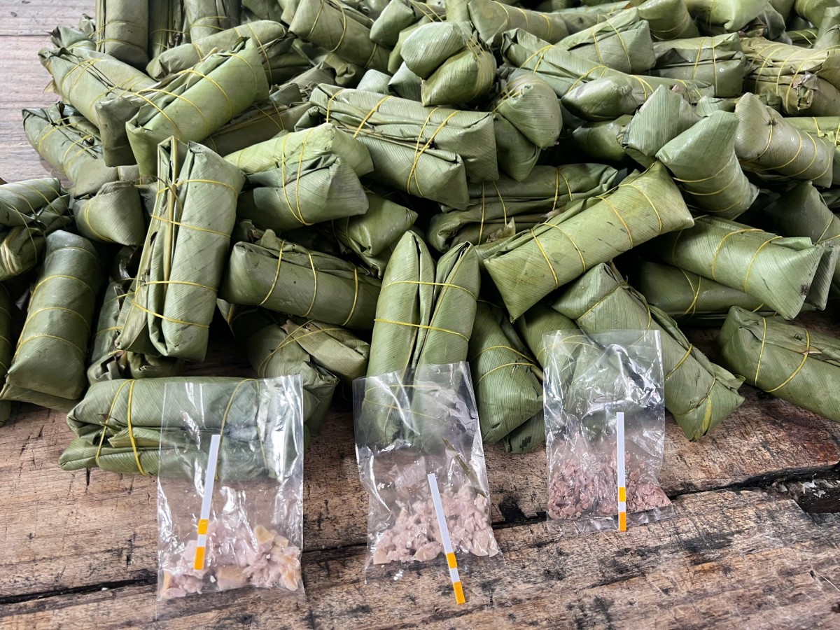 Khởi tố chủ cơ sở sản xuất giò chả sử dụng hàn the