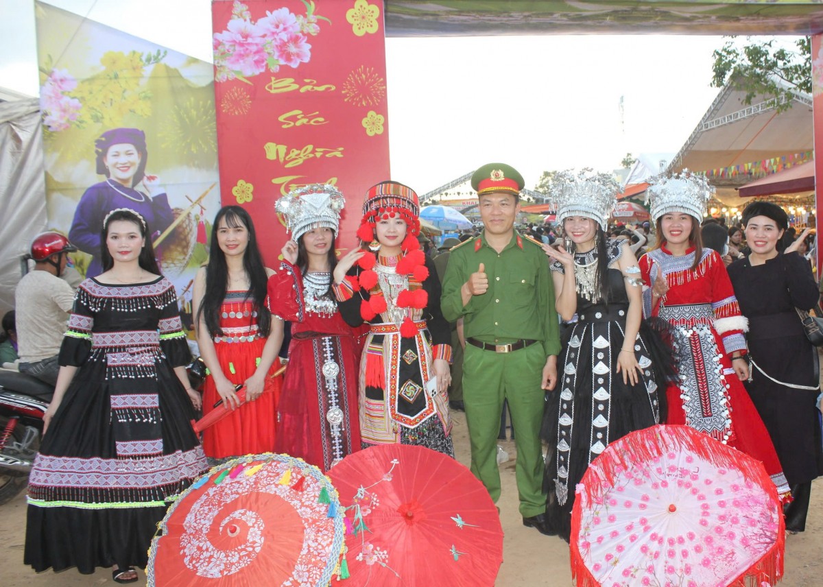 Tam Giang, nơi hoa cà phê gọi mùa xuân Việt Bắc về giữa đại ngàn