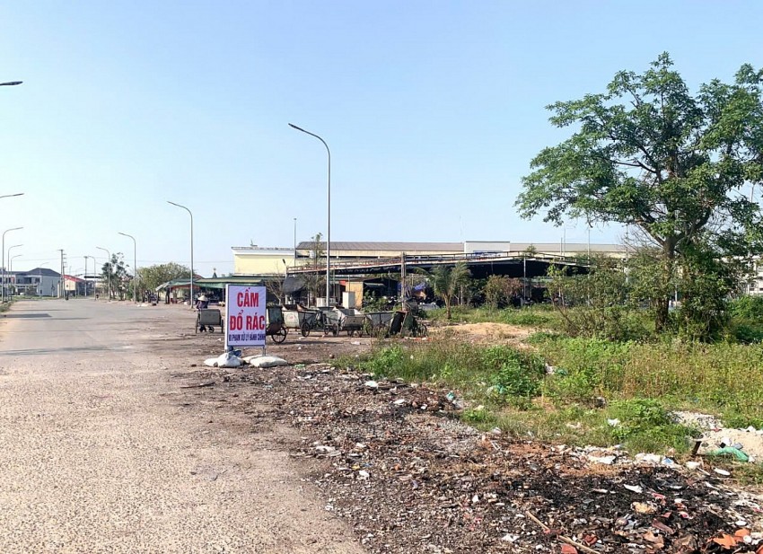 Khu Trung tâm thương mại - dịch vụ Phú Nhân Nghĩa đã sạch, đẹp.