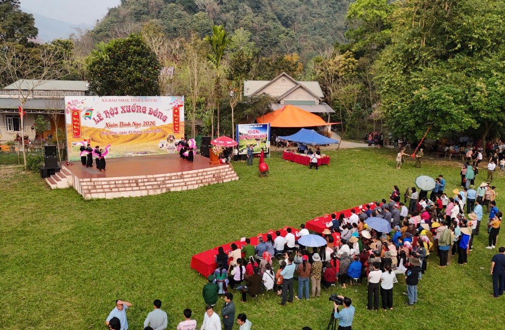 Về vùng cao Bảo Nhai vui hội Lồng tồng ngày xuân