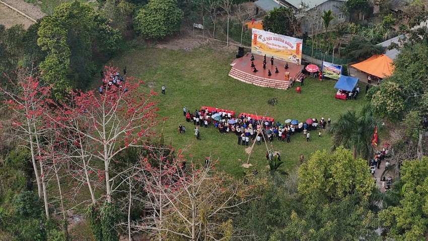 Về vùng cao Bảo Nhai vui hội Lồng tồng ngày xuân