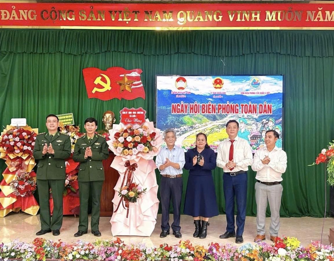 Chiều 02/3/2026, UBND xã A Lưới 4 long trọng tổ chức Ngày hội Biên phòng toàn dân năm 2026