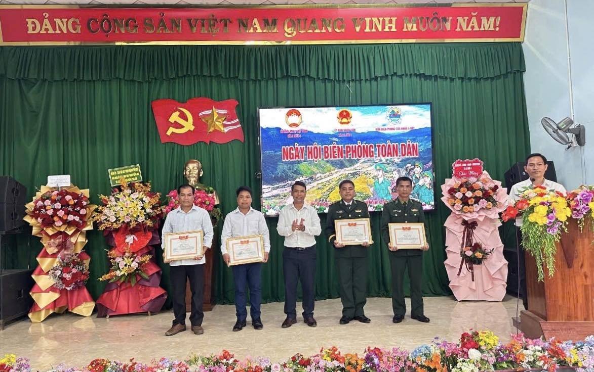 Huế: Xã A Lưới 4 tiếp tục vun đắp tình đoàn kết quân – dân