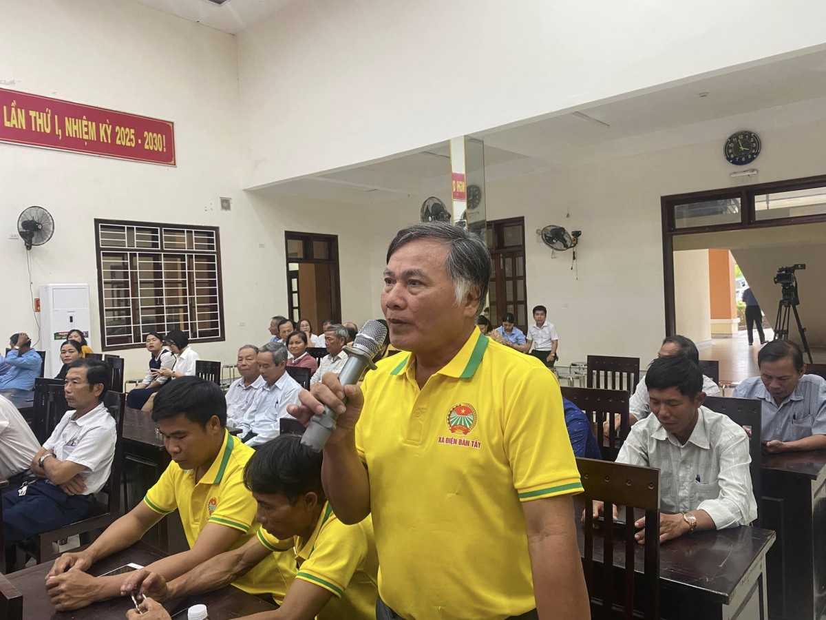 Cử tri xã Điện Bàn Tây phát biểu ý kiến, kiến nghị tại hội nghị tiếp xúc giữa cử tri với những người ứng cử đại biểu HĐND TP Đà Nẵng khóa XI, nhiệm kỳ 2026–2031.