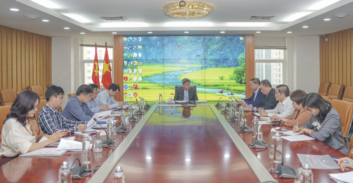 VOAA làm việc với Bộ Nông nghiệp và Môi trường về phát triển nông nghiệp hữu cơ