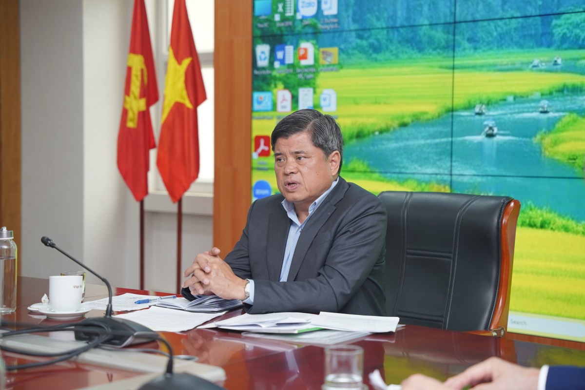 VOAA làm việc với Bộ Nông nghiệp và Môi trường về phát triển nông nghiệp hữu cơ