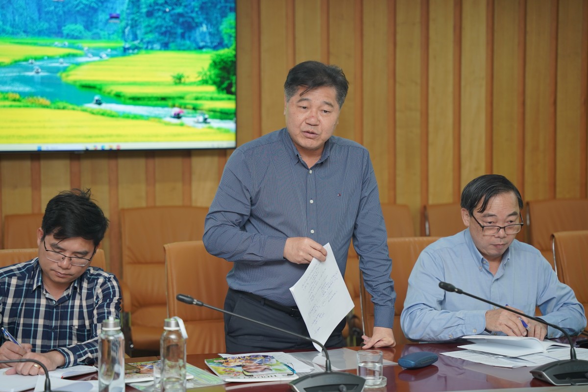 VOAA làm việc với Bộ Nông nghiệp và Môi trường về phát triển nông nghiệp hữu cơ