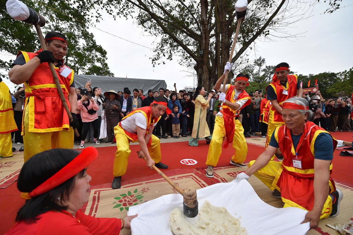 Nếp xưa trên đất Cảng: Tinh hoa bánh chưng, bánh giầy hội tụ giữa lòng di sản thế giới