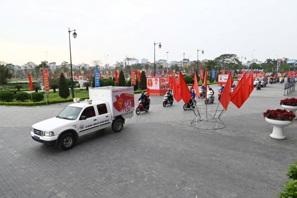 Hải Phòng: Rộn ràng tiếng loa tuyên truyền bầu cử trên khắp các nẻo đường