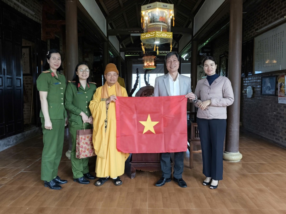 đồng chí Đặng Hữu Hải, Bí thư Đảng ủy phường Hương An