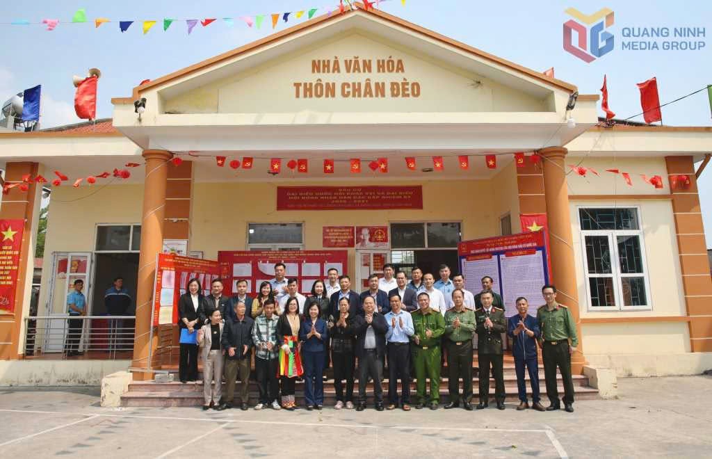Lãnh đạo tỉnh Quảng Ninh kiểm tra công tác chuẩn bị bầu cử tại xã Thống Nhất