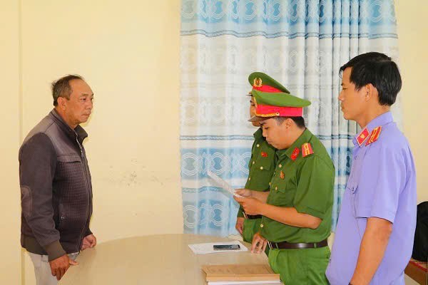 Đồng Tháp: Khởi tố đối tượng sản xuất, buôn bán cà phê giả