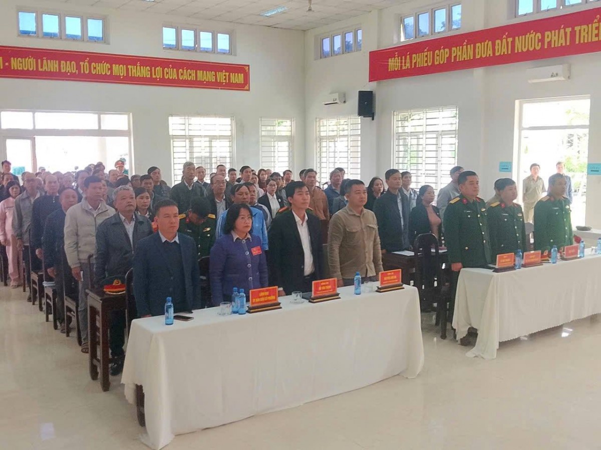 quang cảng buổi vận hành thử nghiệm bầu cử tại phường Dương Nỗ, Tp. Huế