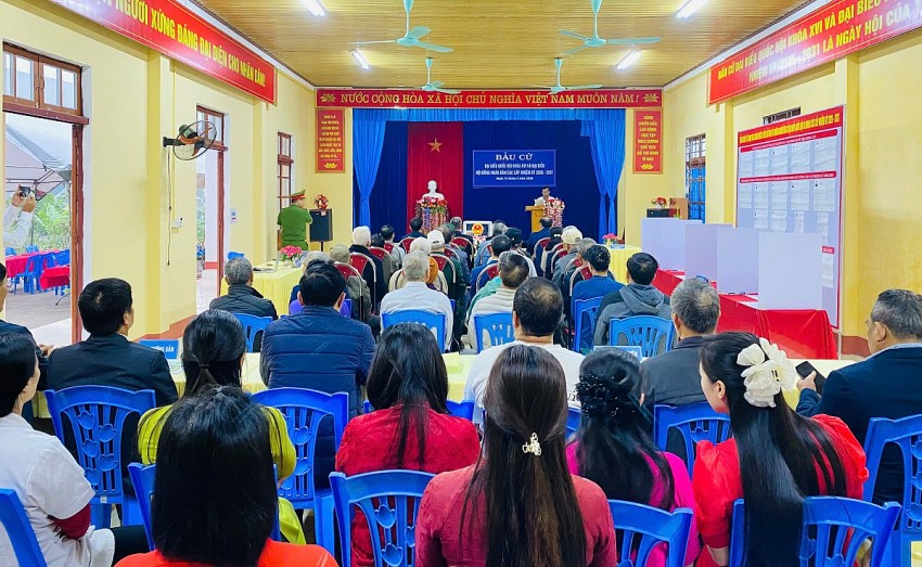 Lào Cai: Gần 1,2 triệu cử tri nô nức đi bầu cử