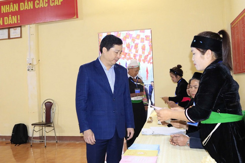 Lào Cai: Gần 1,2 triệu cử tri nô nức đi bầu cử