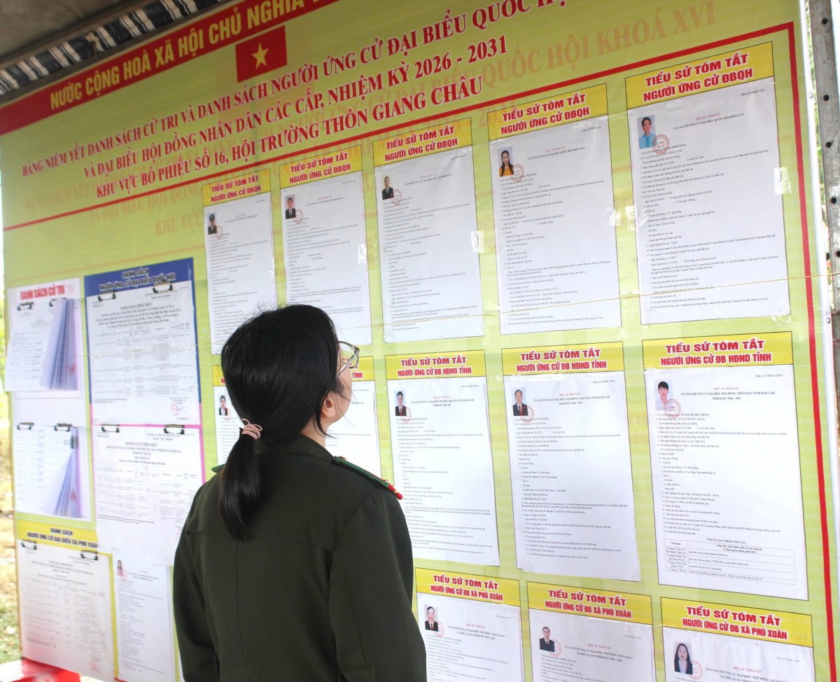 Đắk Lắk: Người dân xã Phú Xuân nô nức tham gia bầu cử vui chung ngày hội lớn