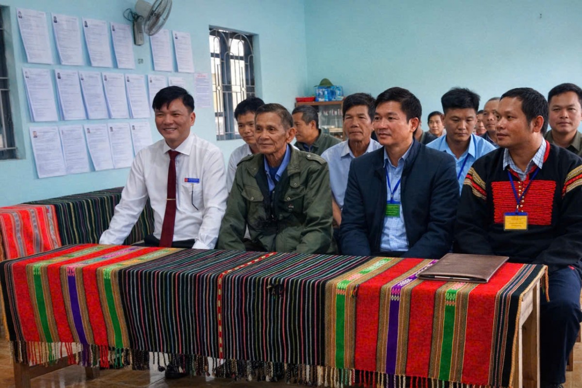 Đắk Lắk: Người dân xã Ea Na gửi gắm niềm tin qua từng lá phiếu