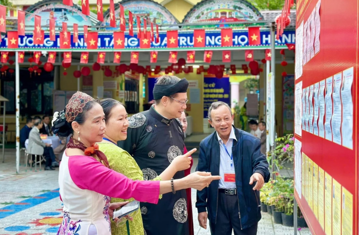 Cử tri mong muốn các đại biểu được bầu sẽ phát huy năng lực, phẩm chất của mình để cống hiến cho quê hương, đất nước.