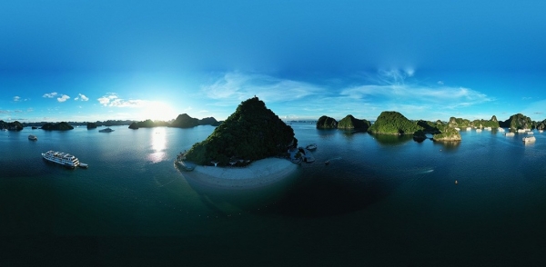 Quảng Ninh: Tăng cường biện pháp an toàn trên vịnh Hạ Long mùa du lịch