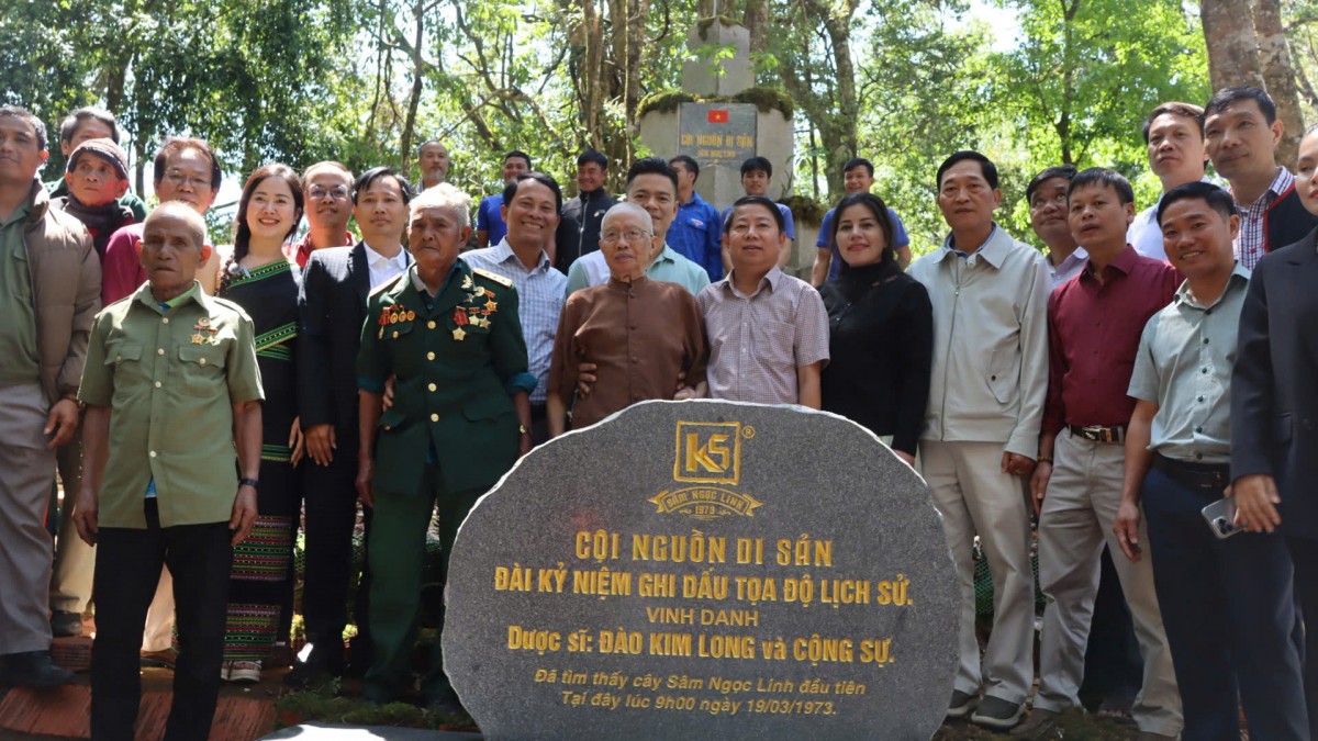 Quảng Ngãi: Tặng 3000 cây giống Sâm Ngọc Linh cho thanh niên khởi nghiệp Quảng Ngãi: Tặng 3000 cây giống Sâm Ngọc Linh cho thanh niên khởi nghiệp