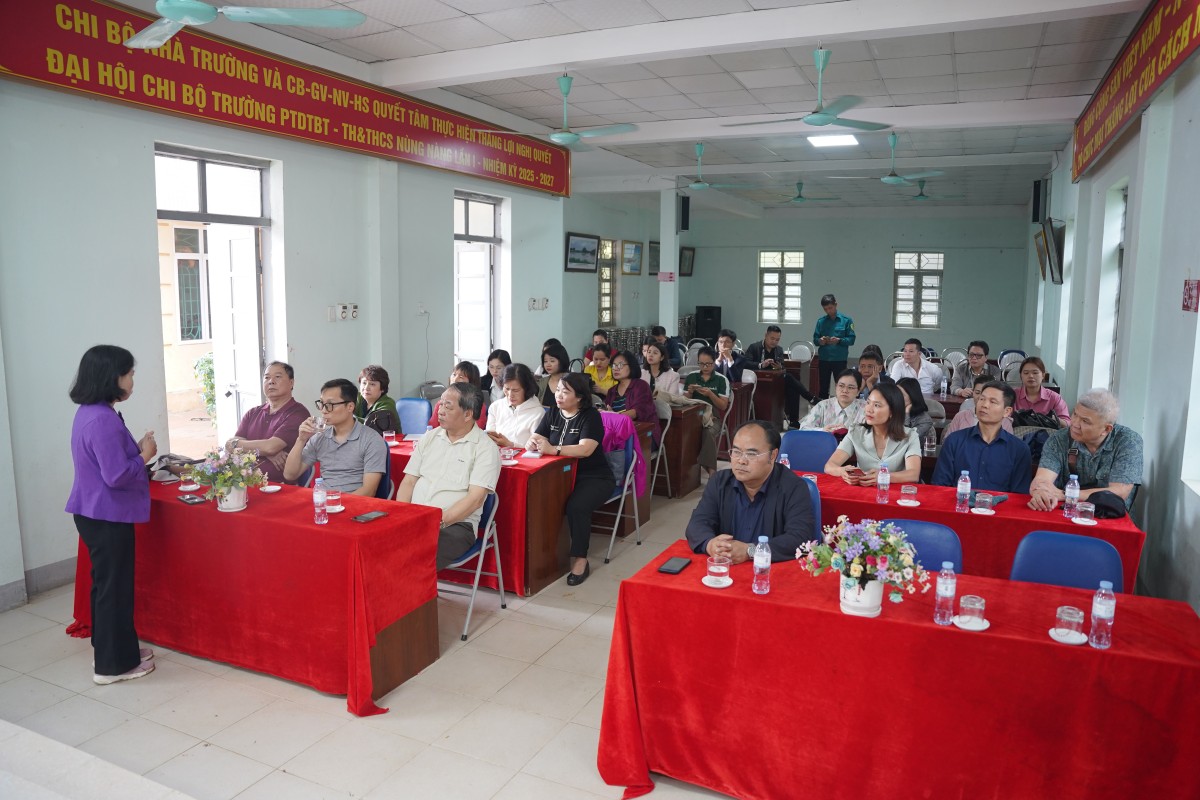 Vườn lê của hộ anh Thào A Lùng là một trong những mô hình sản xuất theo hướng VietGAP đang được địa phương định hướng nâng chất lượng, gia tăng giá trị.