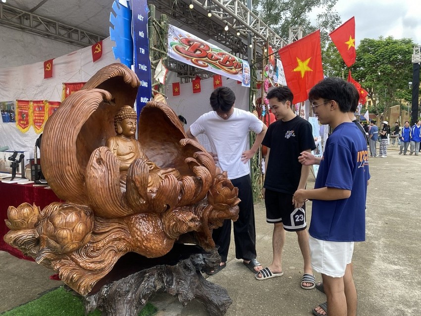 Tuổi trẻ Đại học Lâm nghiệp viết tiếp “hành trình xanh”