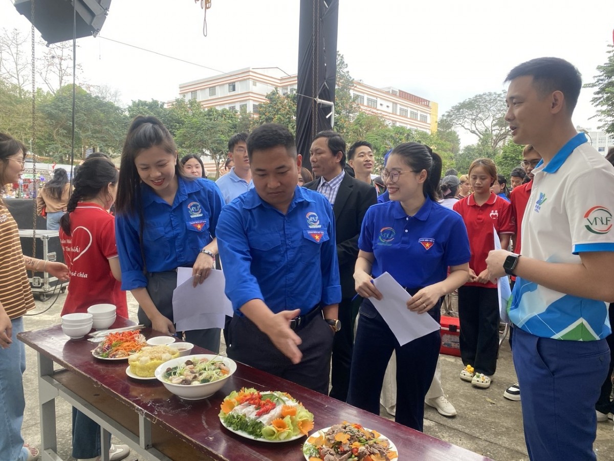 Tuổi trẻ Đại học Lâm nghiệp viết tiếp “hành trình xanh”