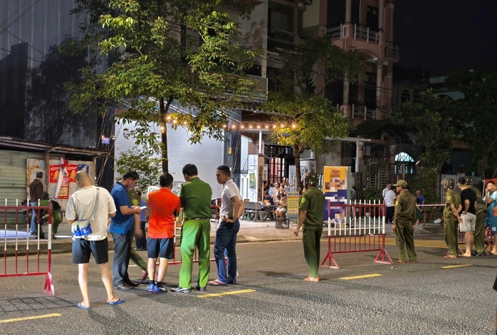 Lực lượng chức năng điều tra vụ án mạng