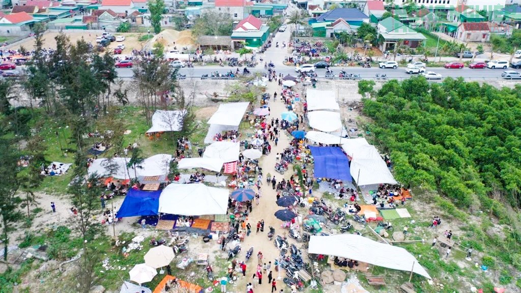 Cá trích nướng “gây sốt” mạng xã hội, thơm lừng làng biển xứ Nghệ